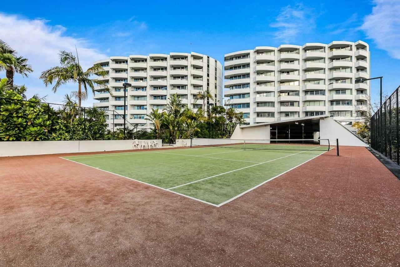 One Bedroom Apartment - Pool, Gym & Tennis Courts! โอ๊คแลนด์ ภายนอก รูปภาพ